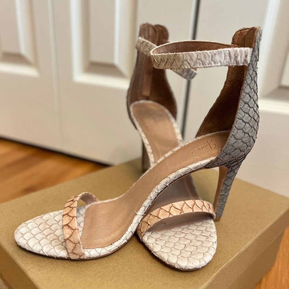 NEW! Joie Abbott Women's Shoes. Fish-Skin Back-Zip Heels Stiletto's Elegant
